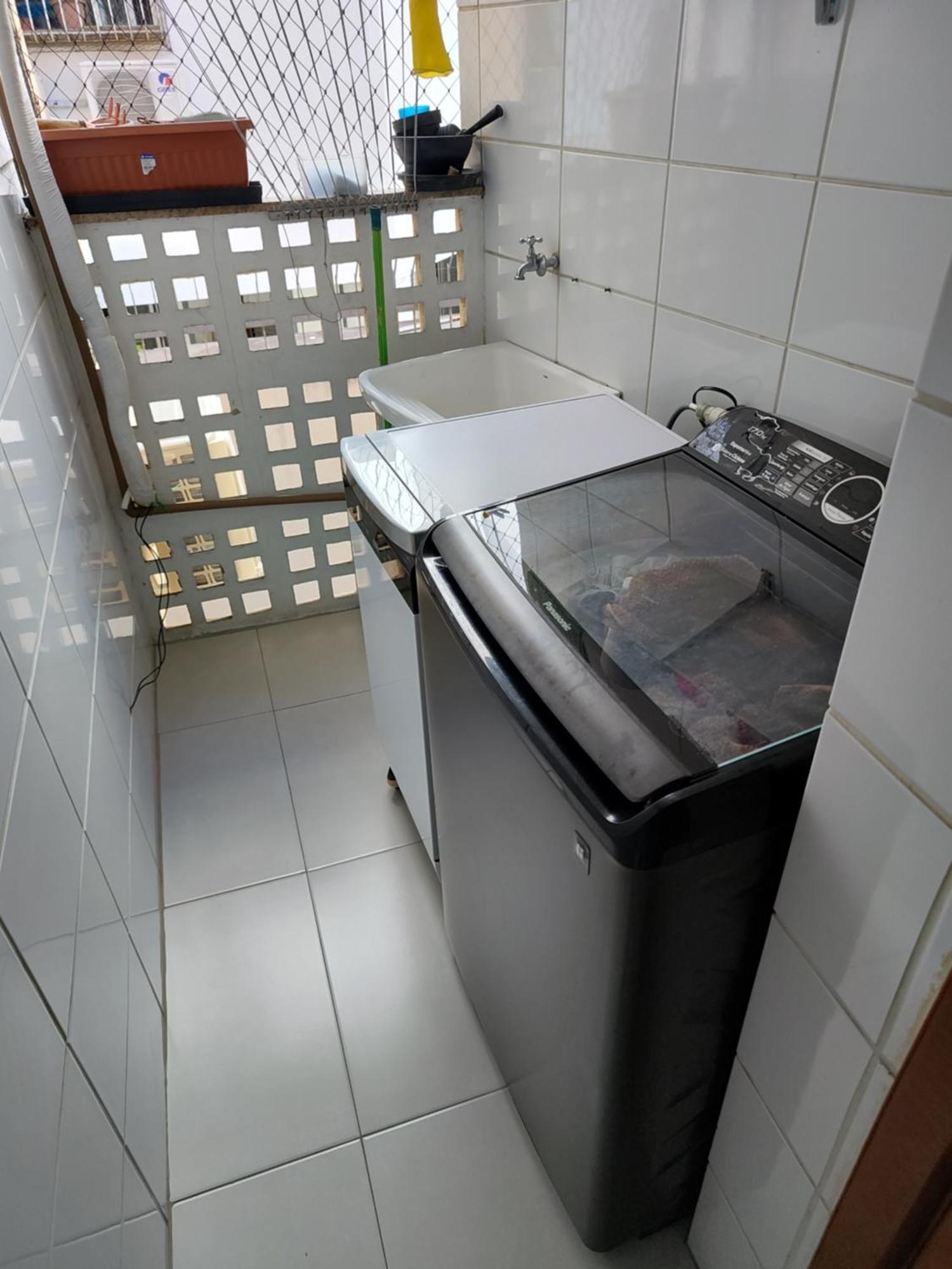 For One Com De Solteiro E Banheiro Privativos
