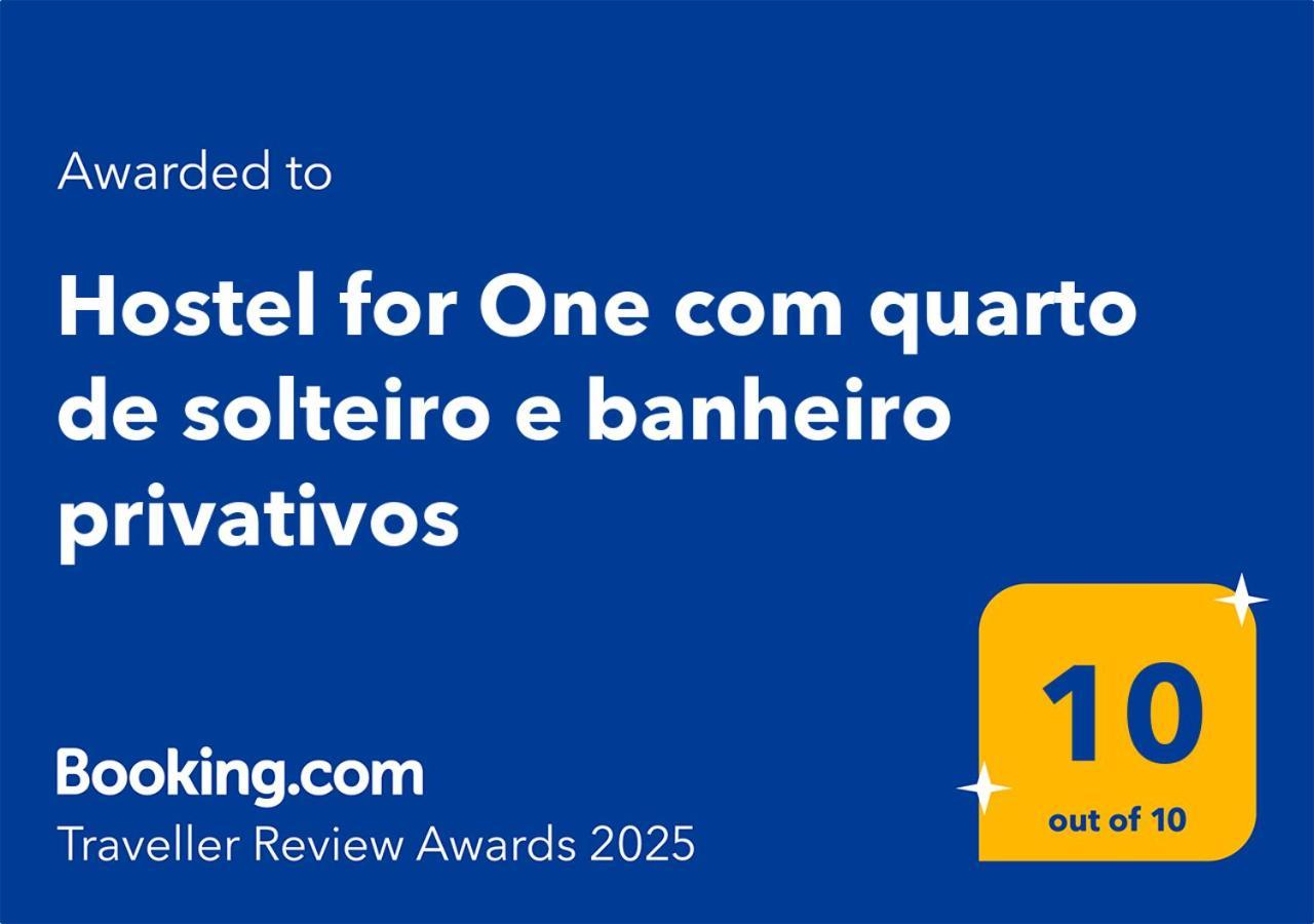 For One Com De Solteiro E Banheiro Privativos